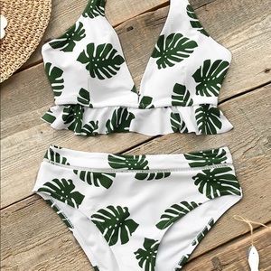 NWT Cupshe Leafy Bikini size M